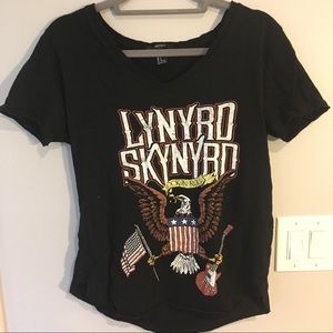 Forever 21 Lynyrd Skynyrd black tour tee